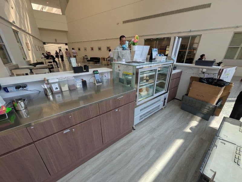 F and B Shop Reinstatement Services for commercial F and B at Conservatory Drive - Image 5