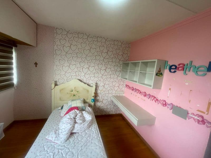 Whole Room Painting and Wall Makeovers for Residential HDB at Marine Terrace - Image 11