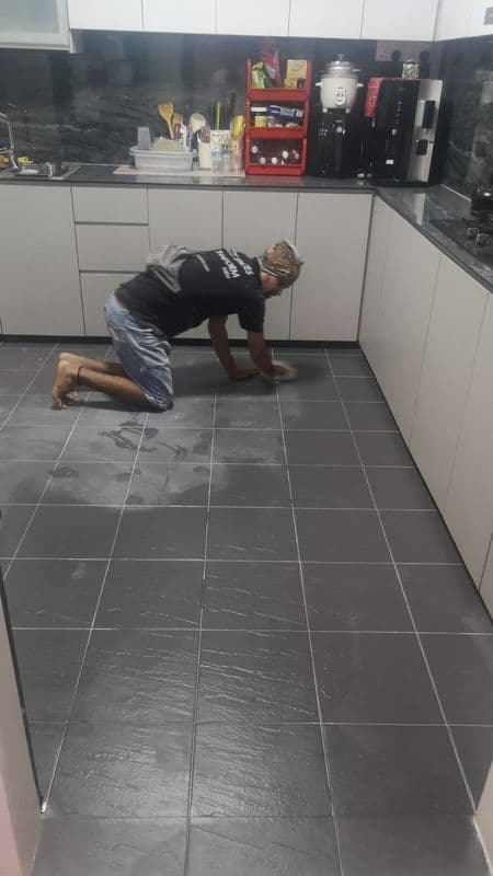 False Ceiling & Wall Cornice Hacking & Ceiling Mould Removal & Anti-mould Painting for Residential Property at Tampines - Image 12