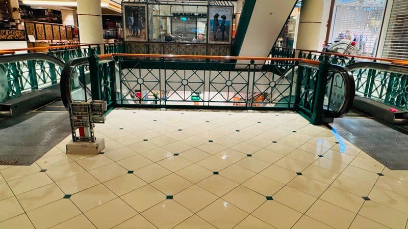 Built-in Counter Dismantling for commercial F&B at Tanglin - Image 2