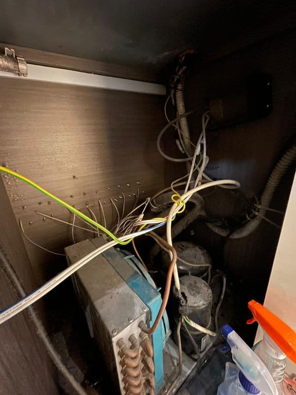 Built-in Counter Dismantling for commercial F&B at Tanglin - Image 8