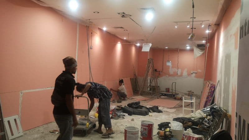 Commercial carpentry and cabinet dismantling Singapore