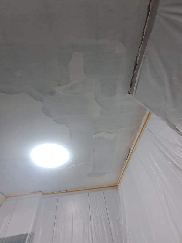 False Ceiling & Wall Cornice Hacking & Ceiling Mould Removal & Anti-mould Painting for Residential Property at Tampines - Image 8