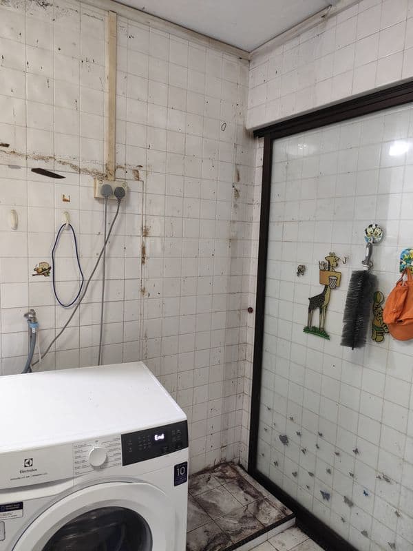 Kitchen Cabinet Hacking for Residential HDB at Bukit Batok - Image 3