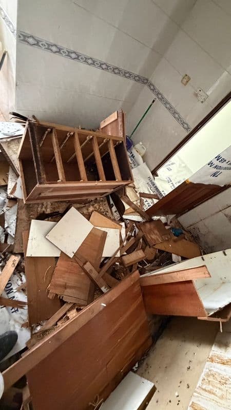 Built-in Carpentry and Cabinet Removal for Residential Property at Kim Keat - Image 2