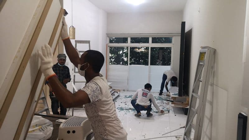 Commercial door removal Singapore